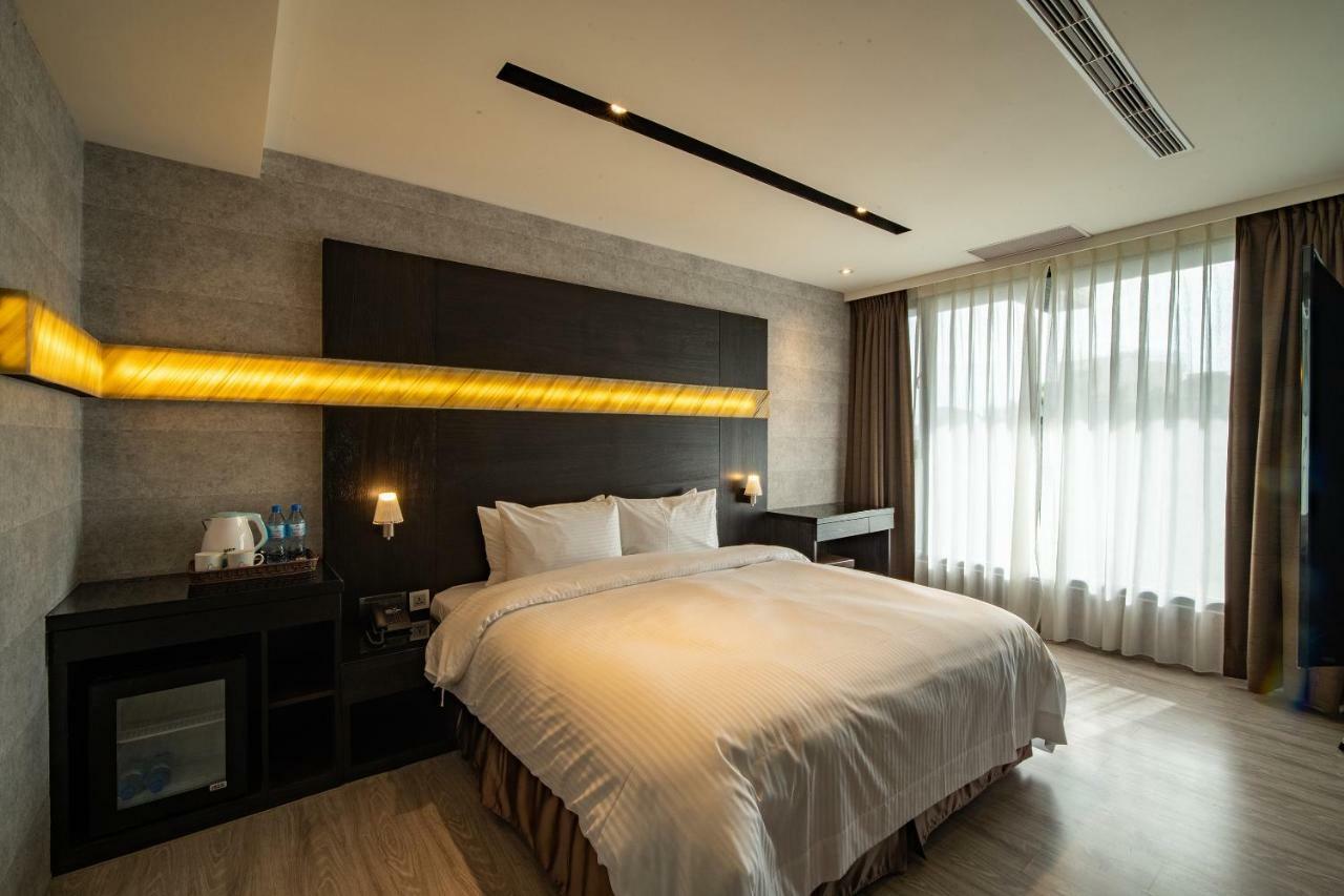 Fengjia Hotel Bell Taichung Eksteriør bilde